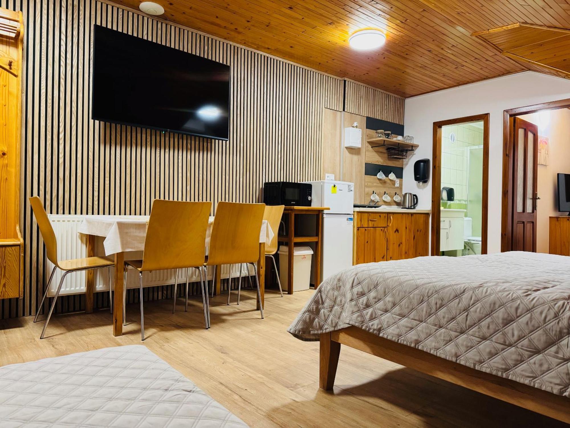 Apartmany Vinné Екстериор снимка