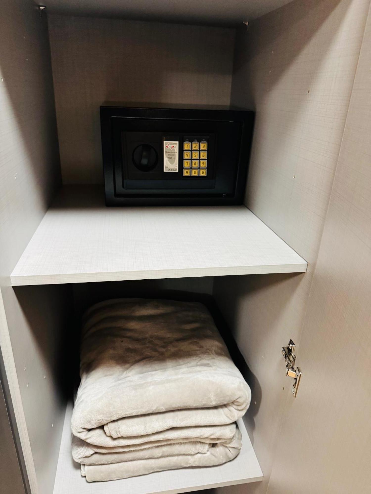Apartmany Vinné Екстериор снимка