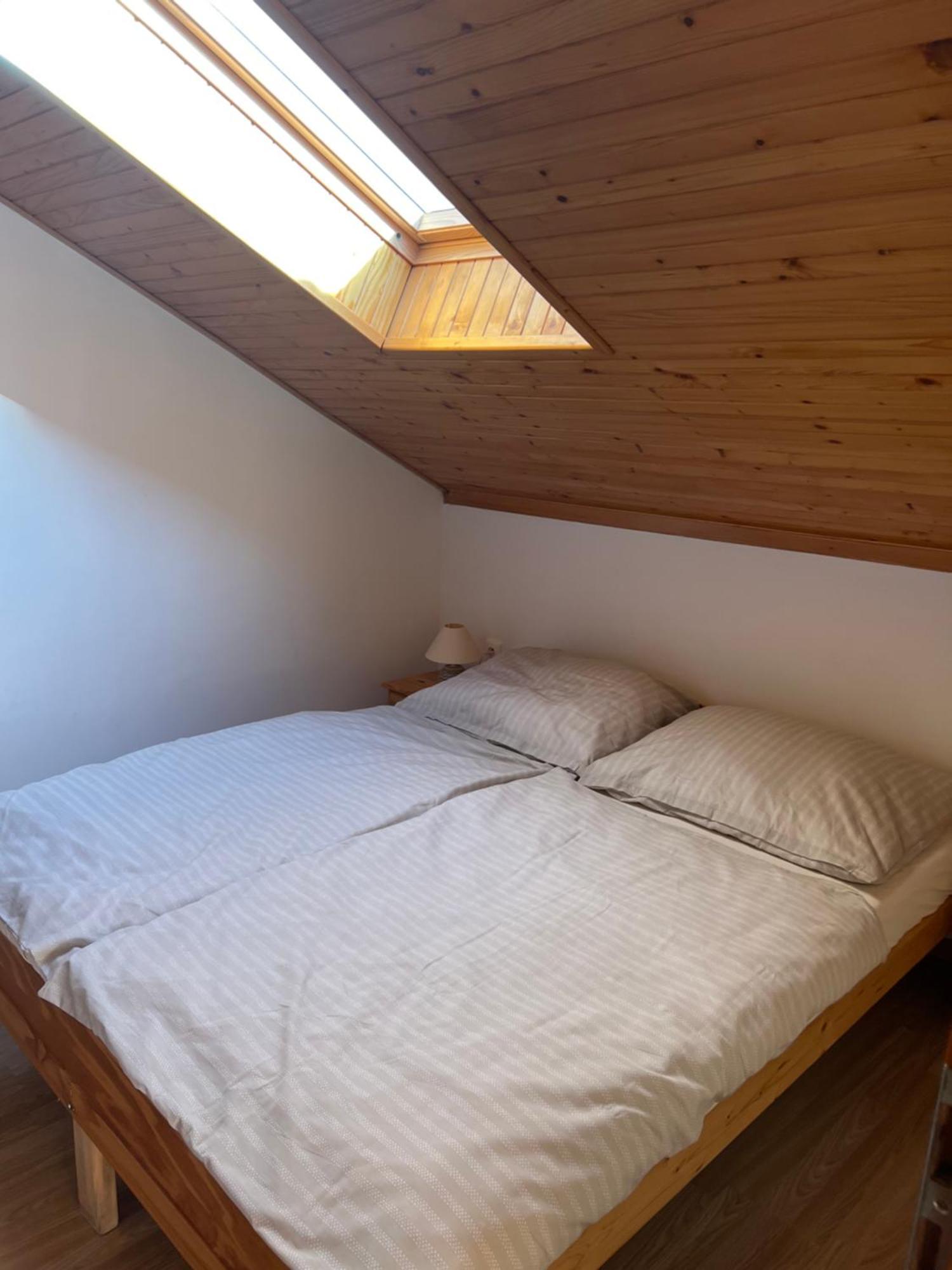 Apartmany Vinné Екстериор снимка